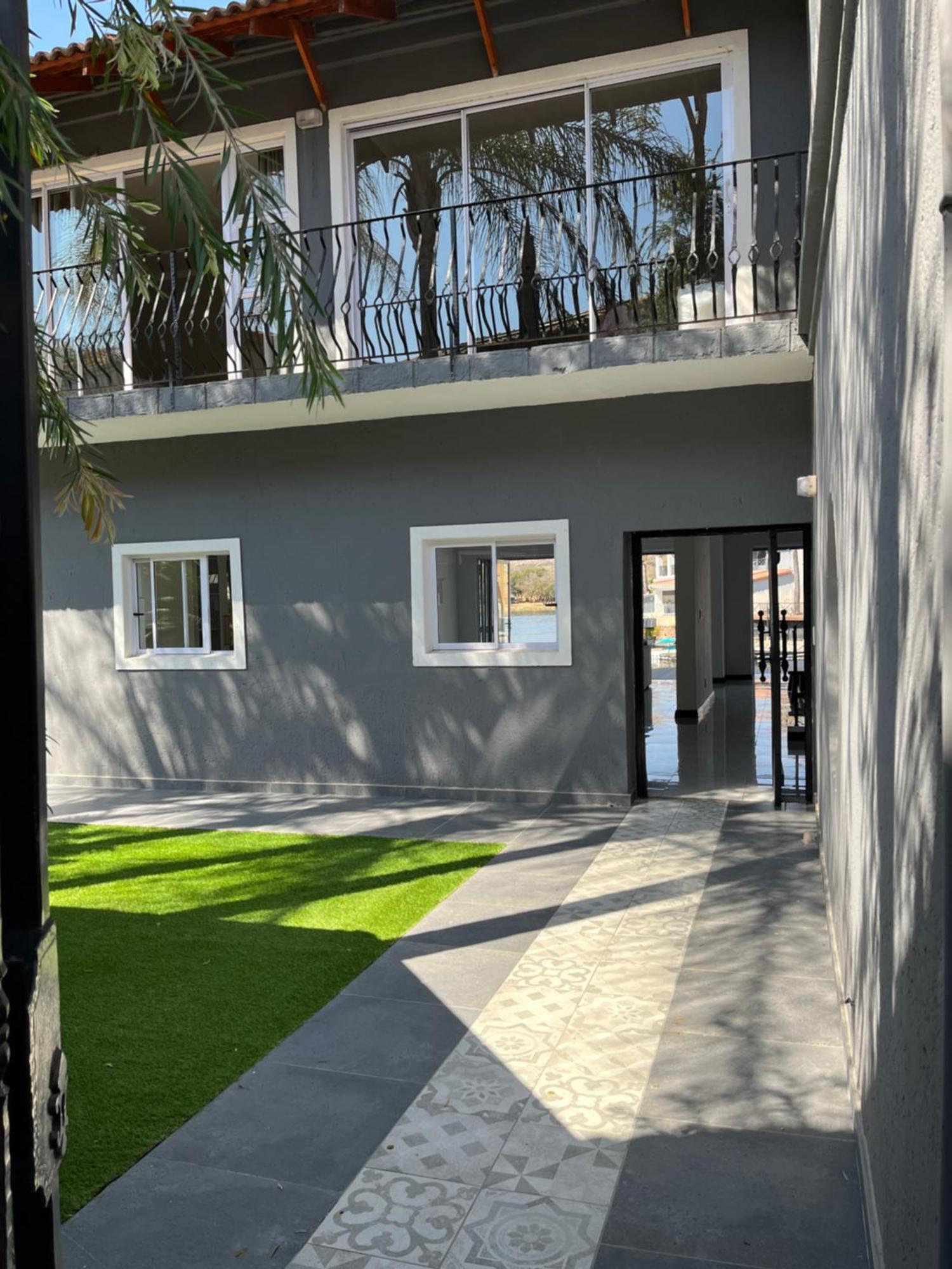 Twenty One Southwinds Villa Hartbeespoort Exterior photo